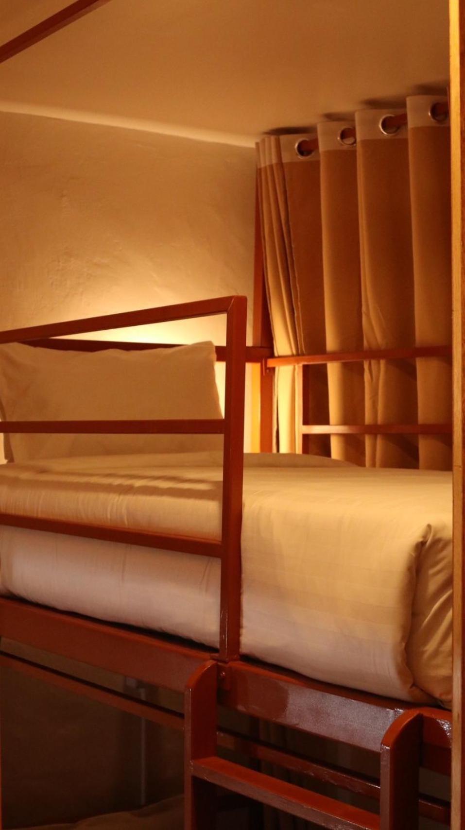 Ubox Samui & -